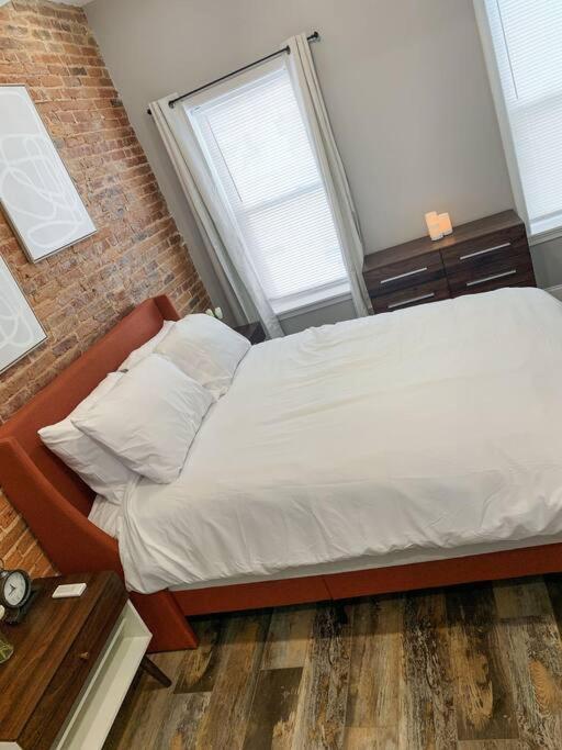 Cozy Modern Apt In The Heart Of Fells Point! Baltimore Exterior photo